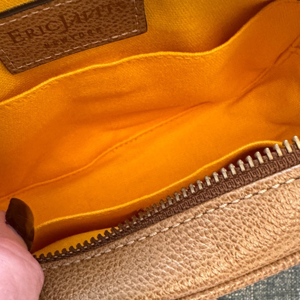 Eric Javits Woven Tan Crossbody Bag - Picture 3 of 4